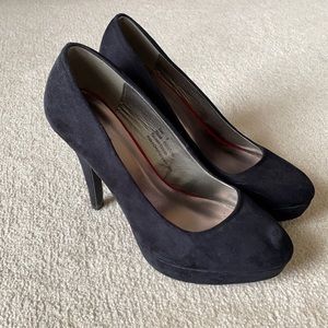 Black suede heels